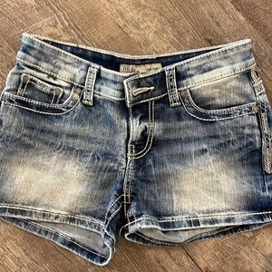 Women’s BKE Payton Jean Shorts. Size 26. Perfect condition. 2.5” inseam